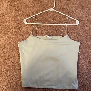 ✨NWT✨Crop top tee